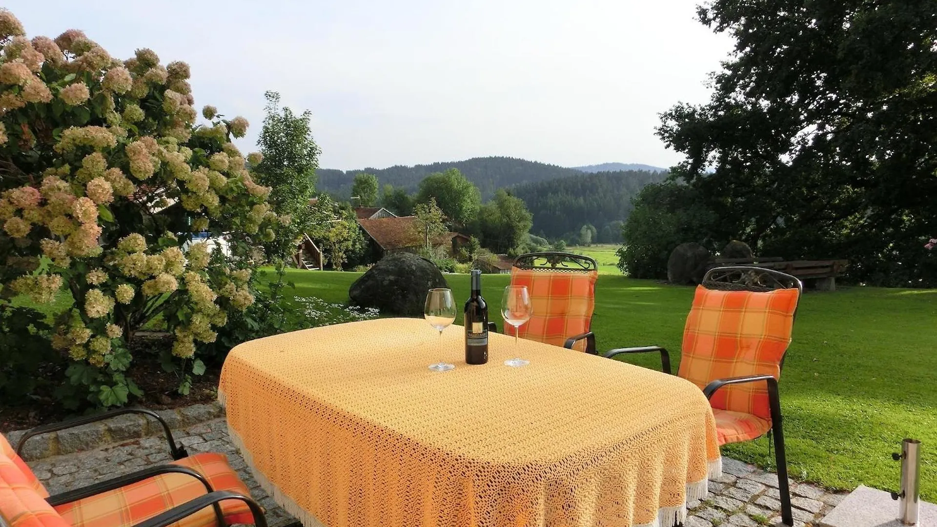 Spacious Apartment With Sauna Drachselsried